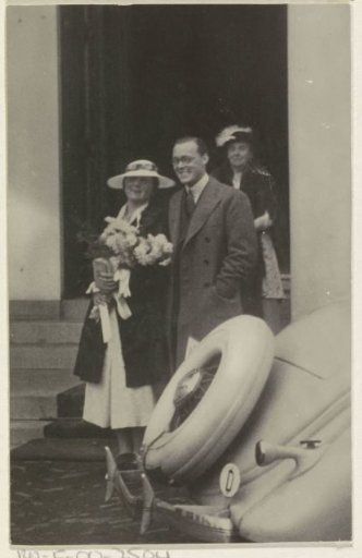 Engagement of Juliana, Queen of the Netherlands, and Bernhard of Lippe-Biesterfeld in front of Noordeinde Palace in The Hague on 8 September 1936
