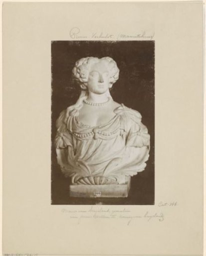 Bust of Maria II Stuart