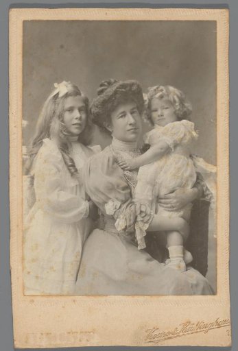 Portrait of family members at the wedding of Jan Six and Thecla van Styrum