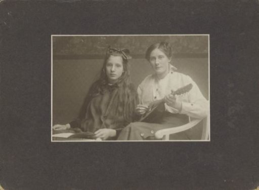 Portrait of Anna and Catrien Deursma, with a Stringed Instrument