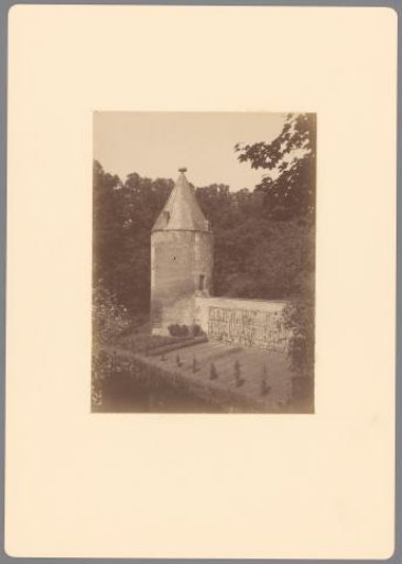 Western tower of the Huis Bergh in 's Heerenberg