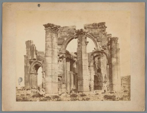 Rear view of the triumphal arch at Palmyra