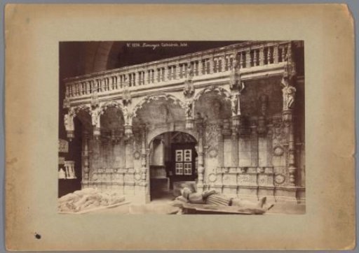 Arrangement of a plaster cast of the organ screen from Limoges Cathedral in the Musée des Monuments français in Paris