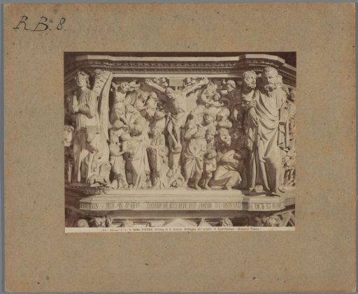 Detail of the pulpit of the Sint-Andreaskerk in Pistoia by Giovanni Pisano, depicting the Crucifixion of Christ