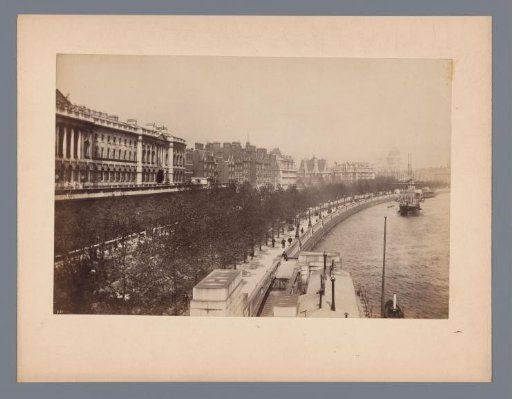 View of the boulevard along the Thames in London