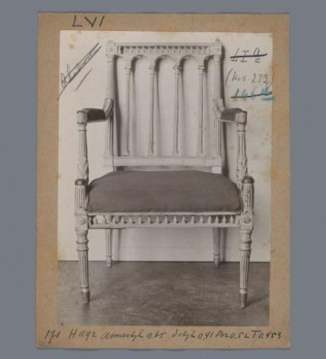 Chair decorated with spindles resembling pilasters
