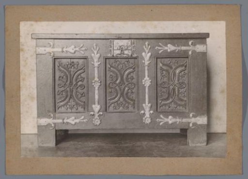 Chest decorated with plant motifs