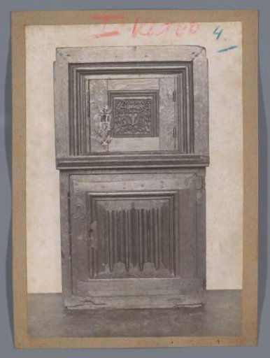 Cabinet decorated with a double-headed eagle (possibly) in the Rijksmuseum, Amsterdam