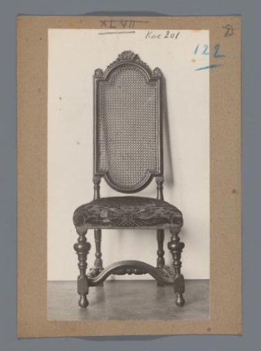 Chair decorated with leaf or shell motifs (probably) in the Rijksmuseum, Amsterdam