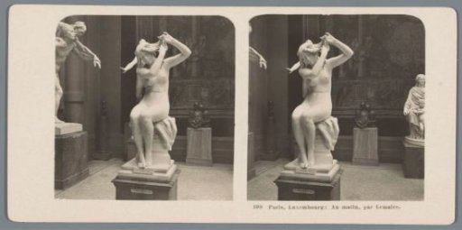 Sculpture by Hector Lemaire in the Musée du Luxembourg in Paris, depicting a woman making her morning toilet