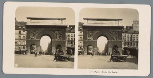 View of the Porte Saint-Denis in Paris
