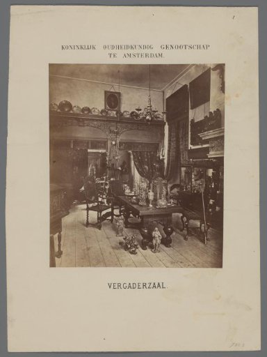 Interior of the 'meeting hall' of the Royal Antiquarian Society in the Spuistraat in Amsterdam