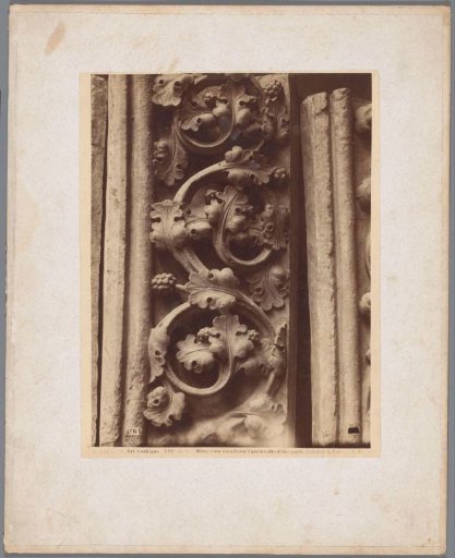 Cast of a section of an archivolt decorated with scrollwork