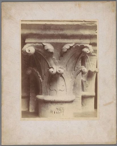 Capital with leaf motif as in the Cathedral of Laon