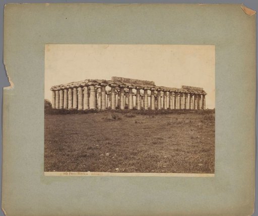 View of a ruin at Paestum
