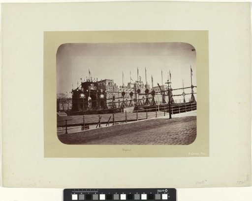 Decoration at the Hogesluis with the Amstel Hotel in the background, 1879