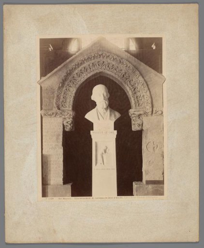 Bust on the tomb of Jean d'Asside in Périgueux