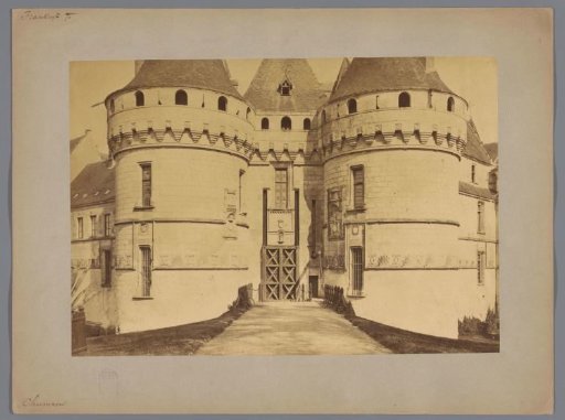 Entrance to the Château of Chaumont-sur-Loire