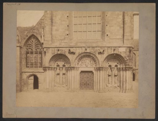 View of the entrance to the Saint-Sauveur church in Dinan