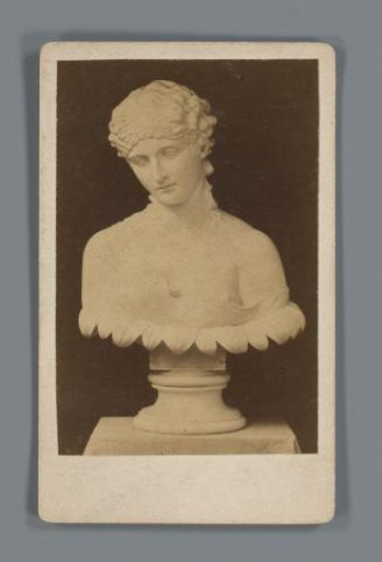 Sculpture of Clytia