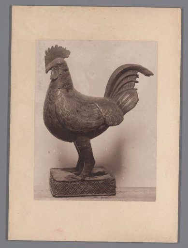 Bronze statue of a rooster from Benin
