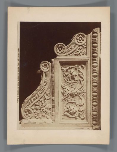 Marble support of a pulpit by Benedetto da Majano in the Santa Croce in Florence