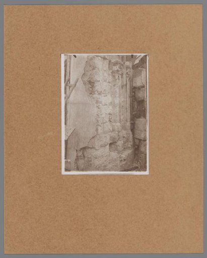 Detail in the Nieuwezijds Chapel in Amsterdam during the demolition in 1908