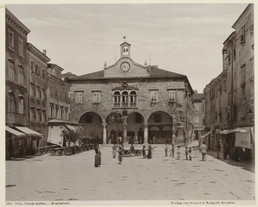 View of the Forum with the town hall of Pula
