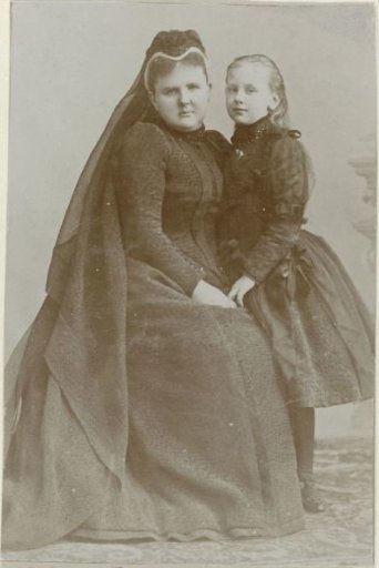 Portrait of Emma, Queen Regent of the Netherlands, and Wilhelmina, Queen of the Netherlands