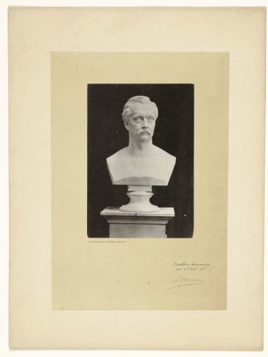 Bust of Hermann Julius Ferdinand von Helmholtz