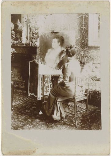 Thérèse Schwartze painting a portrait of a woman