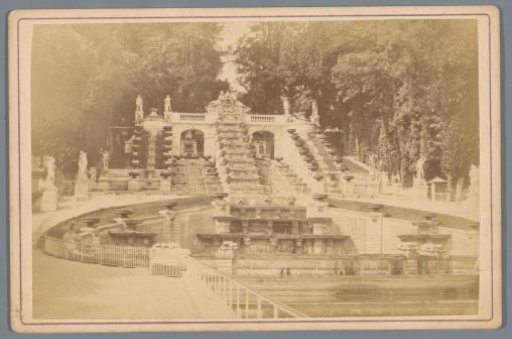 Waterfall in the Parc de Saint-Cloud in Paris