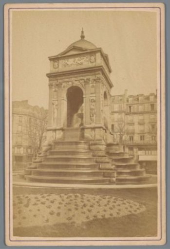 Fontaine des Innocents in Paris