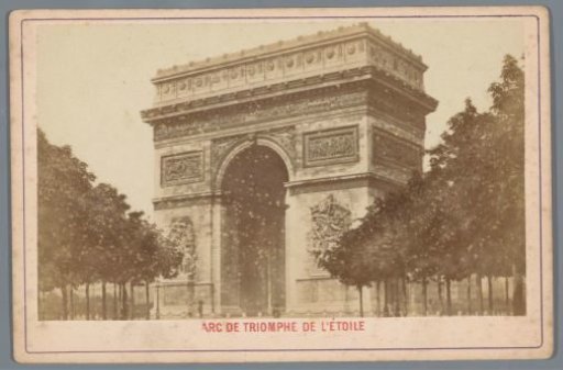 Arc de Triomphe in Paris