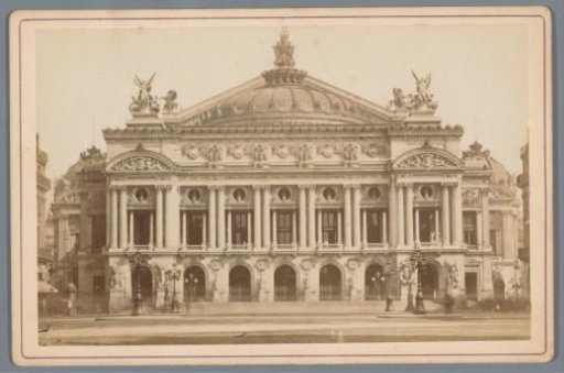 Facade of the Opéra Garnier in Paris
