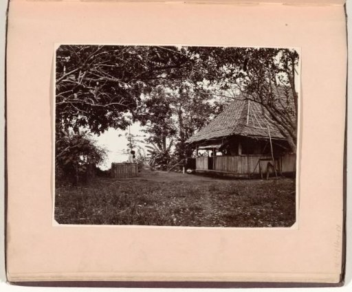 Inhabitants of the Sirotta islands, now West Papua | A dwelling house of the indigenous population, Banda Neira