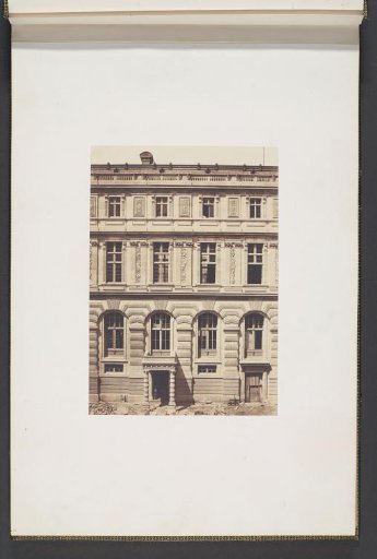 Facade and entrance at the Cour Lefuel of the Palais du Louvre