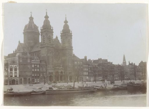 View of the Basilica of Saint Nicholas at Prins Hendrikkade