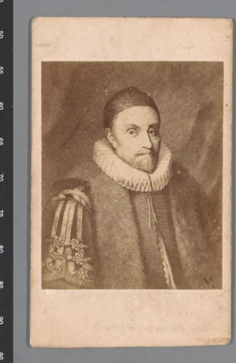 Photographic reproduction of an engraved portrait of William I