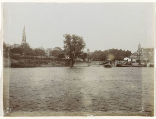 View of the old harbour in Arnhem, with the Kleine Eusebiuskerk on the left