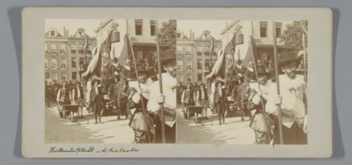 Quack Doctor from the historical and allegorical procession, for the inauguration of Queen Wilhelmina, Amsterdam