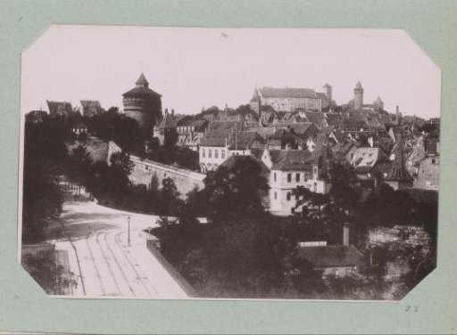 View of Nuremberg, with the Neutorturm and the castle