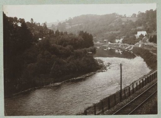 River landscape along a railway line in the Wye Valley