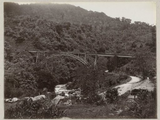 Railway bridge in the Anaikloof