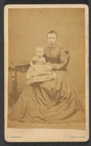 Portrait of a woman and child from the Marmelstein family, probably the mother of A.F. Marmelstein with A.F. Marmelstein