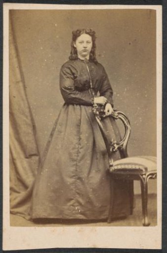 Portrait of an unknown young woman from the Marmelstein family