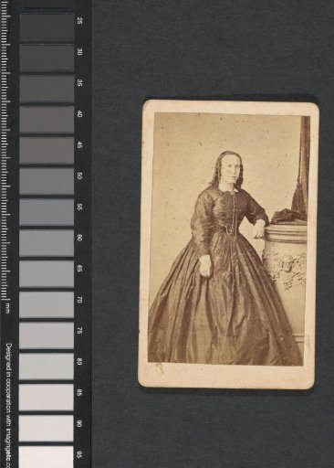 Portrait of an unknown woman from the Marmelstein family