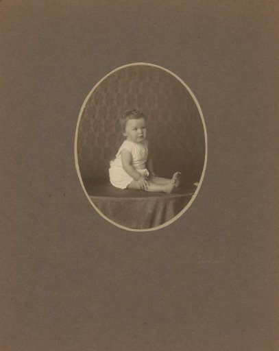 Portrait of an unknown child, presumably related to the Marmelstein family