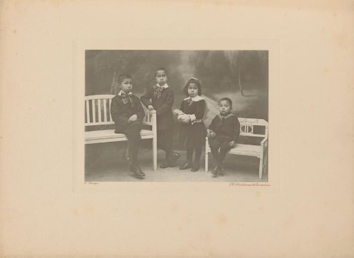 Portrait of four unknown children, presumably related to the Marmelstein family
