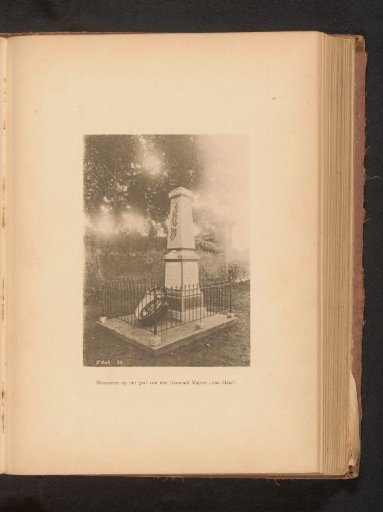 View of the monument at the grave of Major General van Ham
